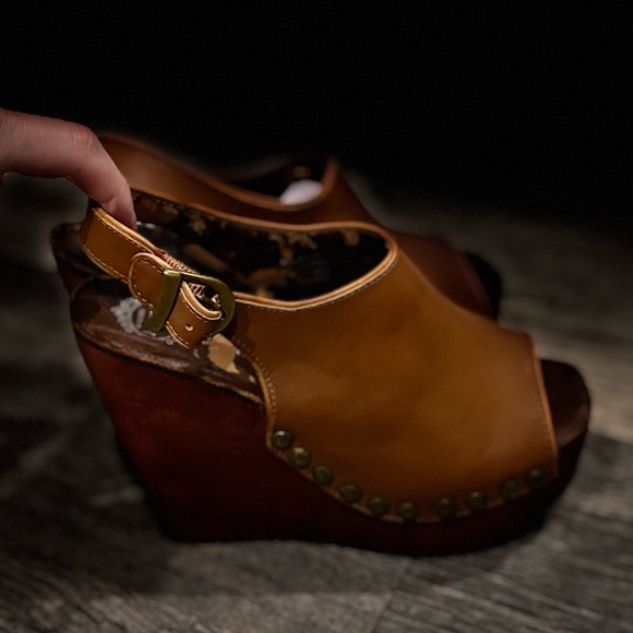 Jeffrey Campbell Snick Leather Studded Vintage Platforms Size 7 - Picture 4 of 10